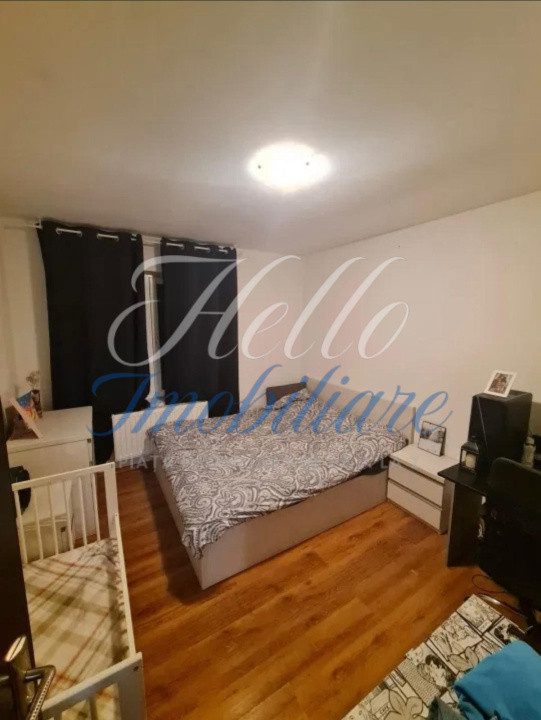 Apartament de vanzare semidecomandat ,2 camere 64 mp , zona Sesul de Sus