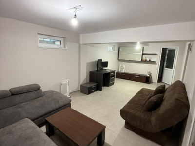 Apartament 3 camere  59,9 MP Zona Teilor
