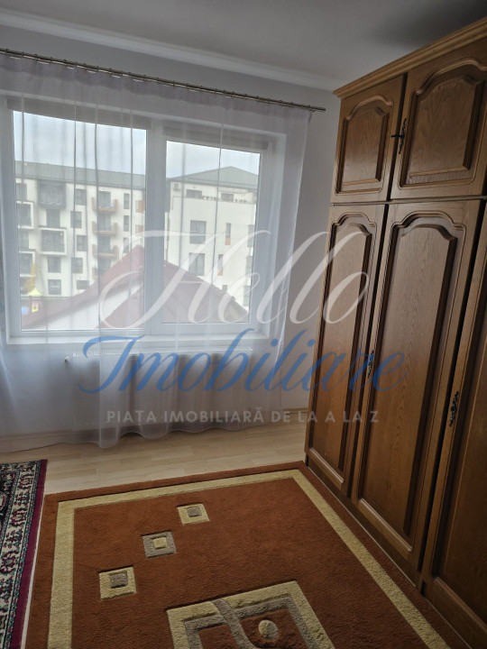 Apartament de vanzare semidecomandat ,3 camere 61 mp , zona TEILOR 
