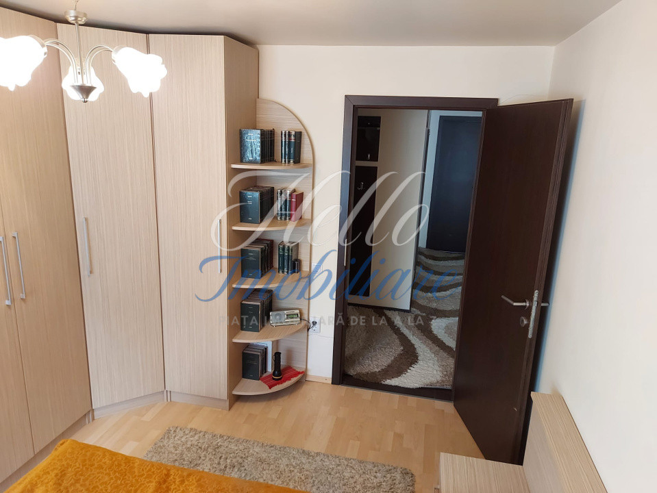 Apartament de vanzare semidecomandat ,3 camere 61 mp , zona TEILOR 