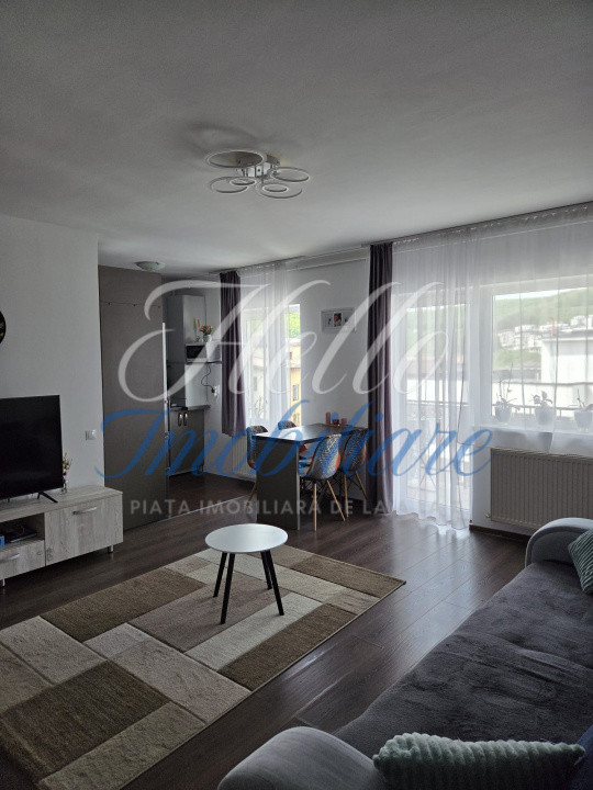 Apartament de vanzare semidecomandat ,2 camere 44mp , zona Stejarului