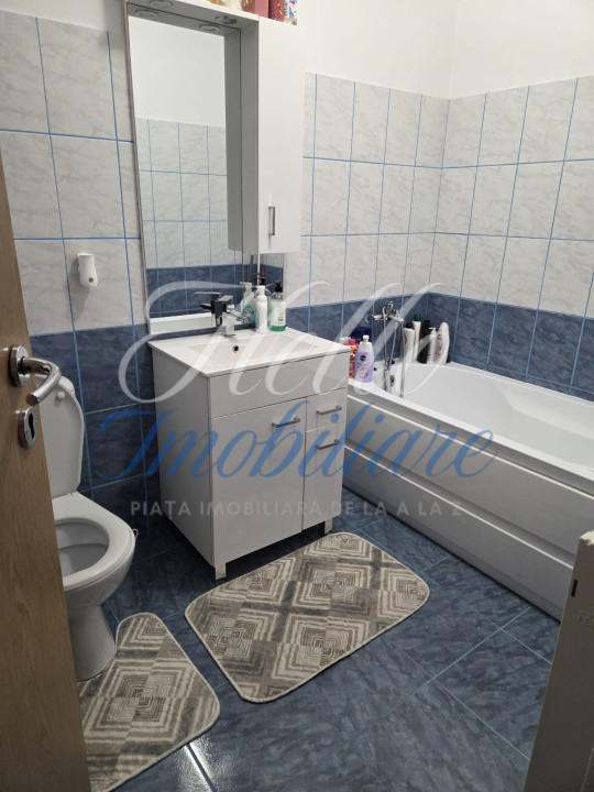 Apartament de vanzare semidecomandat ,2 camere 44mp , zona Stejarului