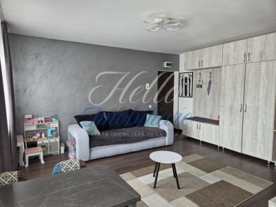 Apartament de vanzare semidecomandat ,2 camere 44mp , zona Stejarului