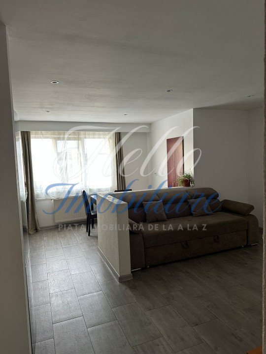 Apartament de vanzare semidecomandat ,3 camere 73,25 mp , zona Florilor 