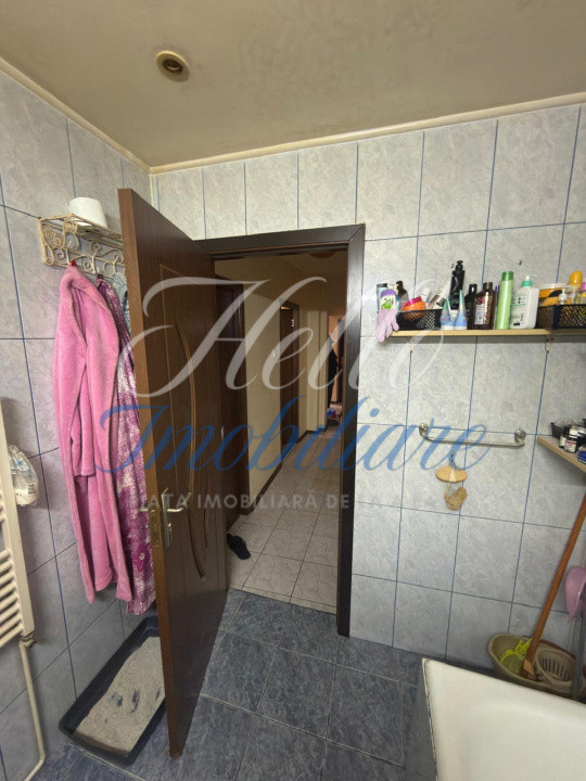 Apartament de vanzare 4 camere 64 mp , Manastur 
