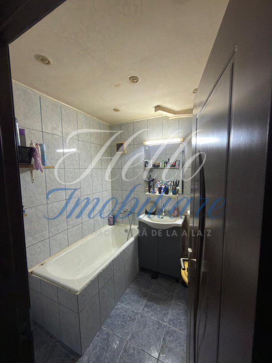 Apartament de vanzare 4 camere 64 mp , Manastur 