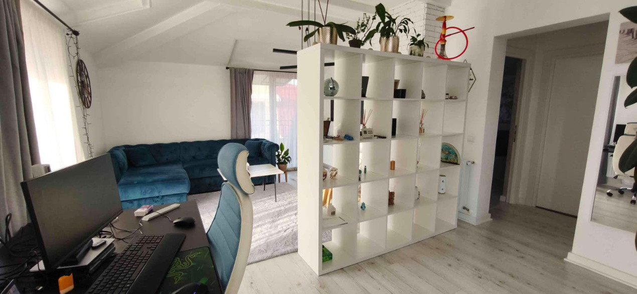 Apartament de vanzare semidecomandat ,2 camere 50 mp , zona Terra