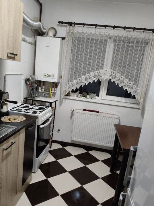 Apartament 2 camere, Decomandat  39MP ,Zona Stejarului