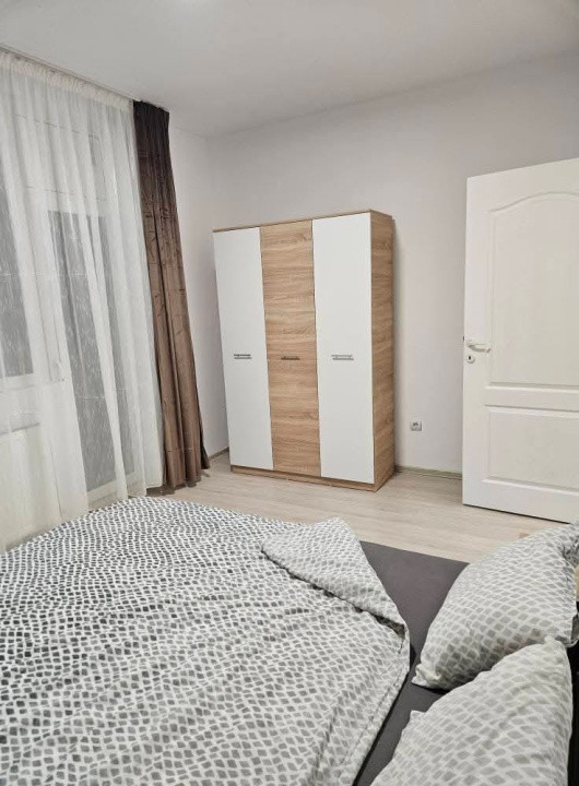 Apartament de vanzare , semidecomandat 57mp, zona Eroilor