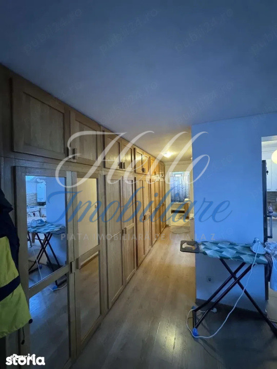 Apartament de vanzare semidecomandat ,3 camere 67 mp , zona Terra