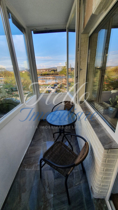 Apartament de vanzare DECOMANDAT ,3 camere 52 mp , zona INTRE LACURI