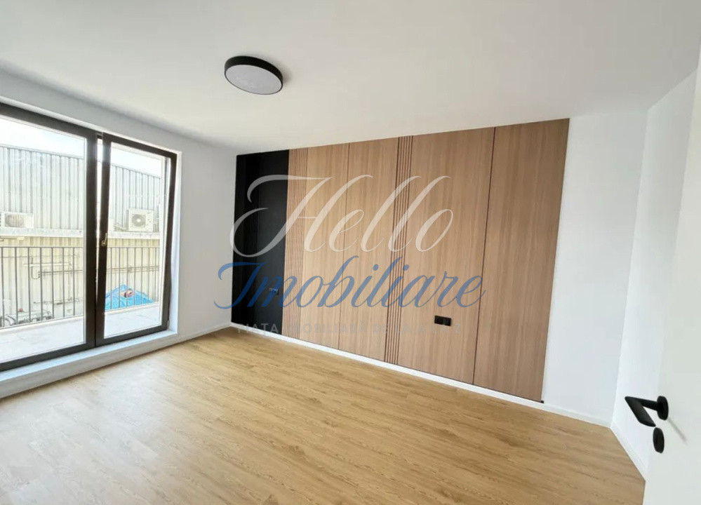 Apartament de vanzare semidecomandat ,2 camere 53mp , zona Eroiloe