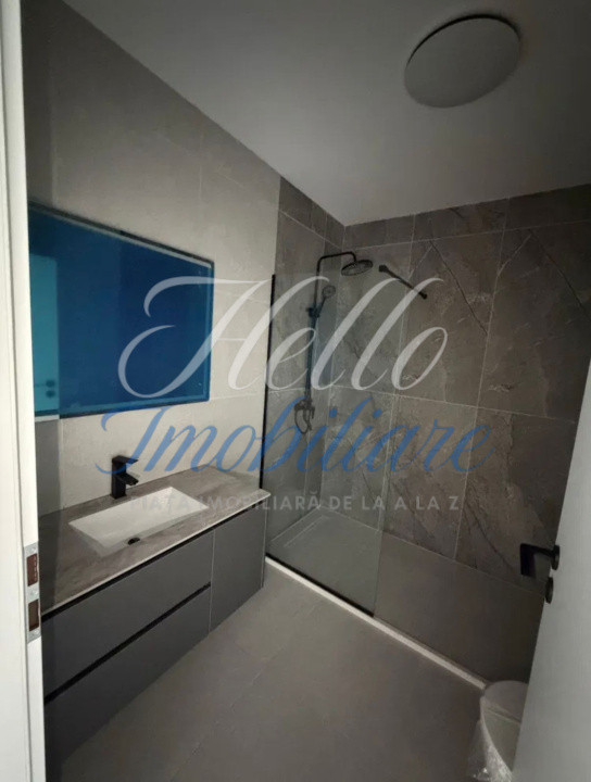 Apartament de vanzare semidecomandat ,2 camere 53mp , zona Eroiloe
