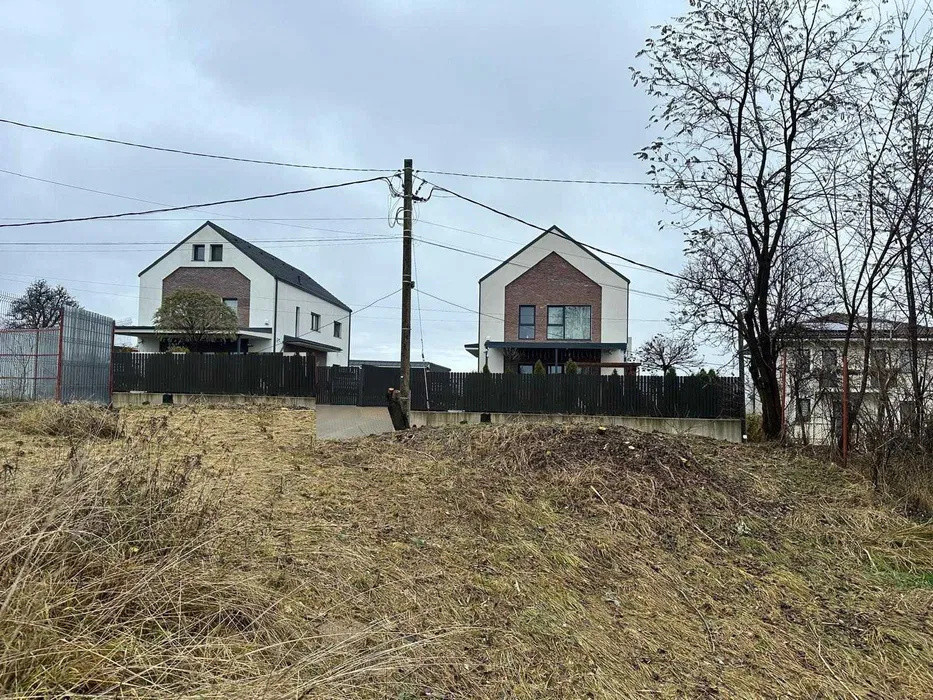 Teren intravilan, 1450 mp,cu front  de 14.5 m  in Feleac