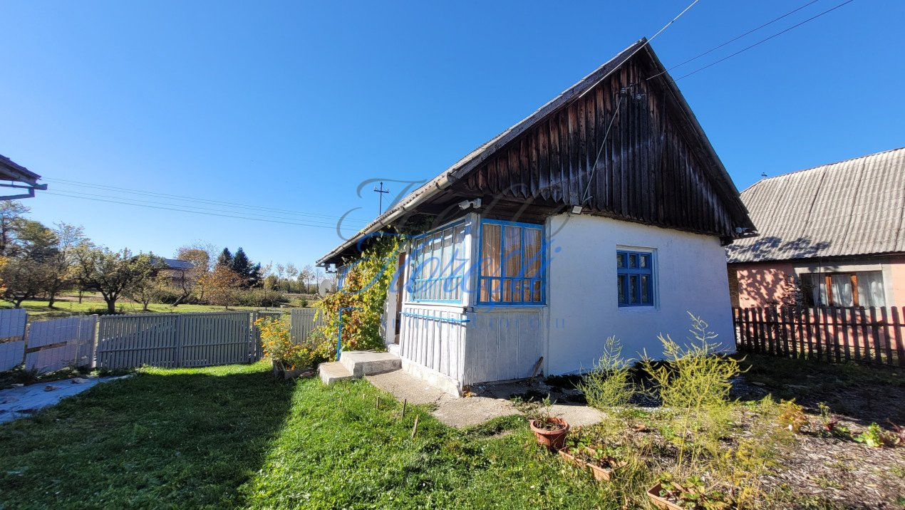 Teren intavilan, 4800 mp, front la strada, utilitati, Rasca