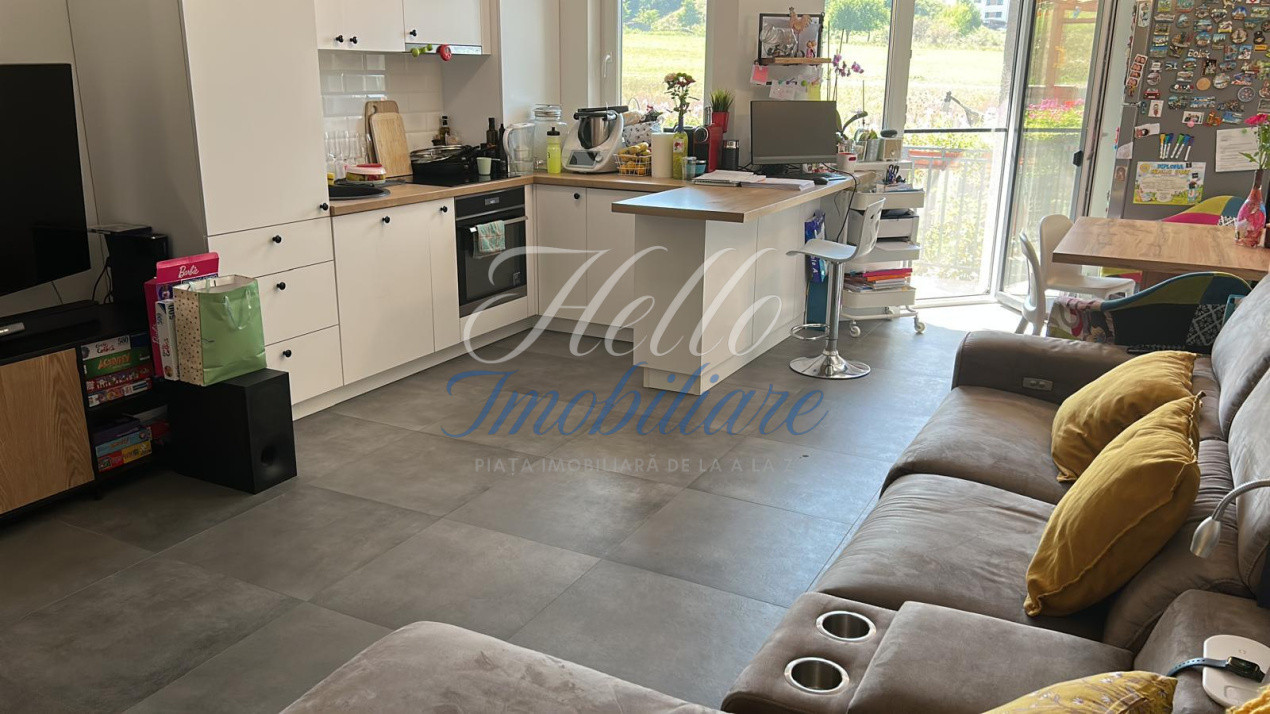Apartament de vanzare ,3 camere 65 mp /GRADINA 51MP, zona SUB CETATE 