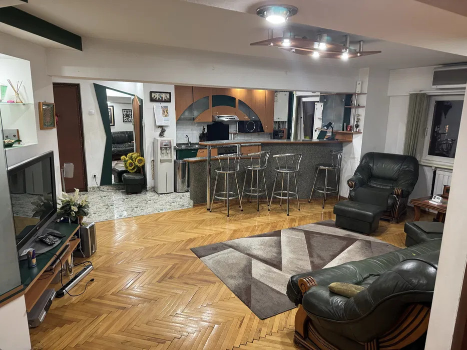Apartament de 4 camere, cu suprafață utilă de 80 m², zona Mănăștur