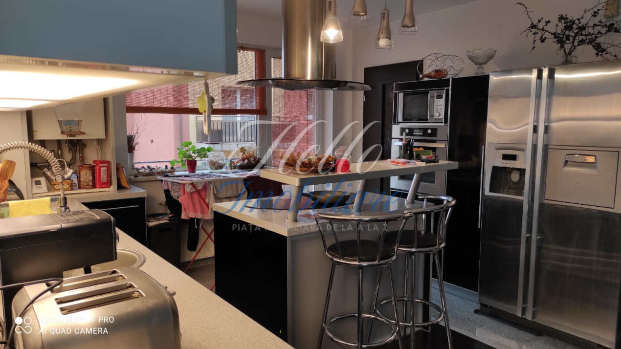 Apartament 3 camere , 98 mp + 2 parcari , zona Buna Ziua , Cluj