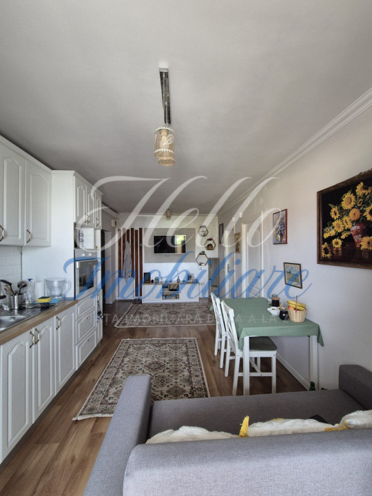 Apartament 3 camere , 56 MP ,zona Florilor 