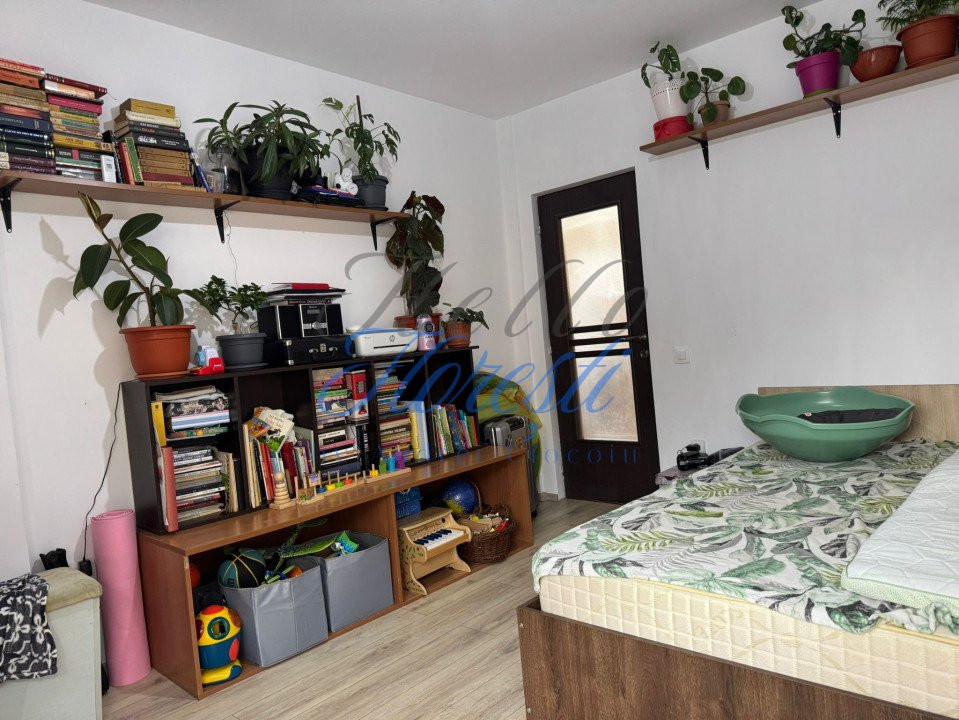 Apartament 3 camere, mobilat utilat, 60 mp, zona Teilor