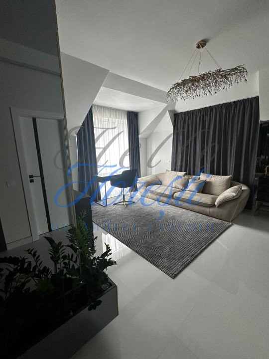Apartament 3 camere, 83 mp, zona VIVO Superfinisat