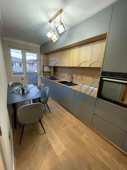 Apartament de 3 camere, semidecomandat, zona Porii, Floresti