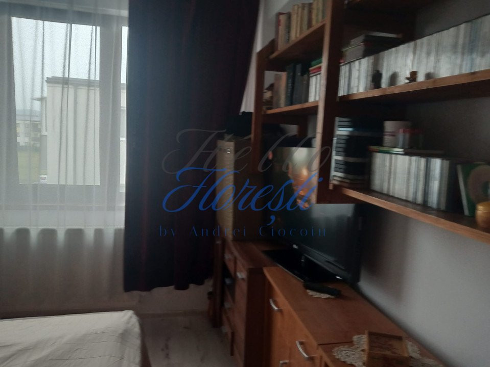 Apartament de 3 camere, semidecomandat, in zona Sesul de Sus