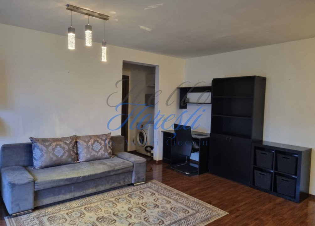 Apartament de 2 camere, semidecomandat, in zona Porii